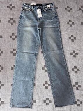 Brand new Judy Blue Light Wash Dad Jeans Women's Jeans 5/27
